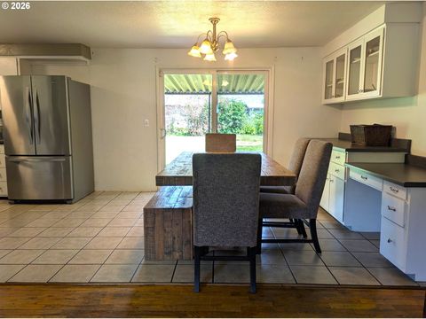 Tiny photo for 76501 Portal Dr, Oakridge, OR 97463 (MLS # 294270978)
