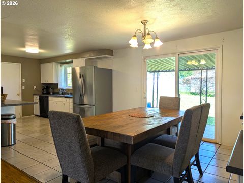 Tiny photo for 76501 Portal Dr, Oakridge, OR 97463 (MLS # 294270978)