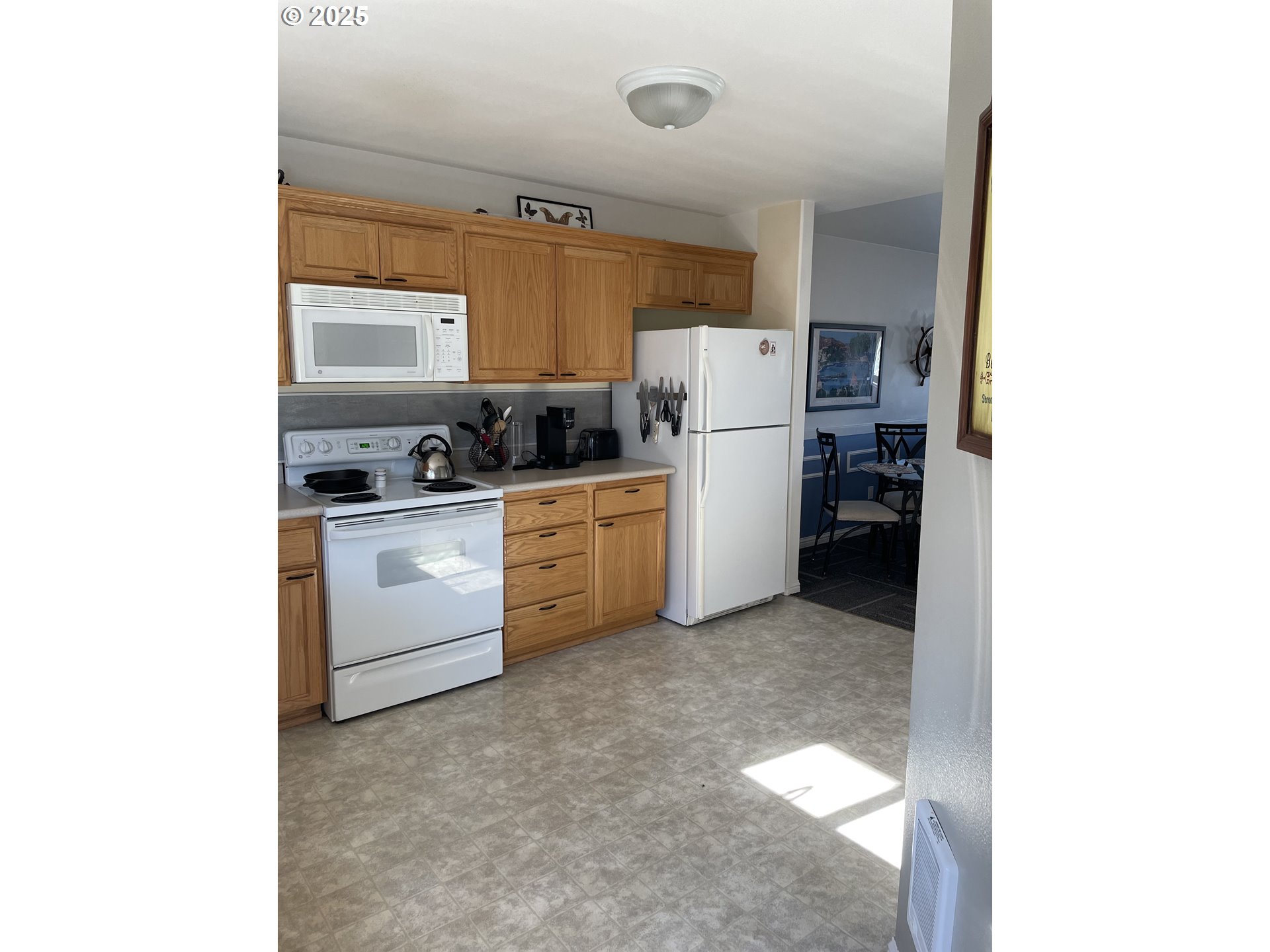 1284 NW 15TH ST