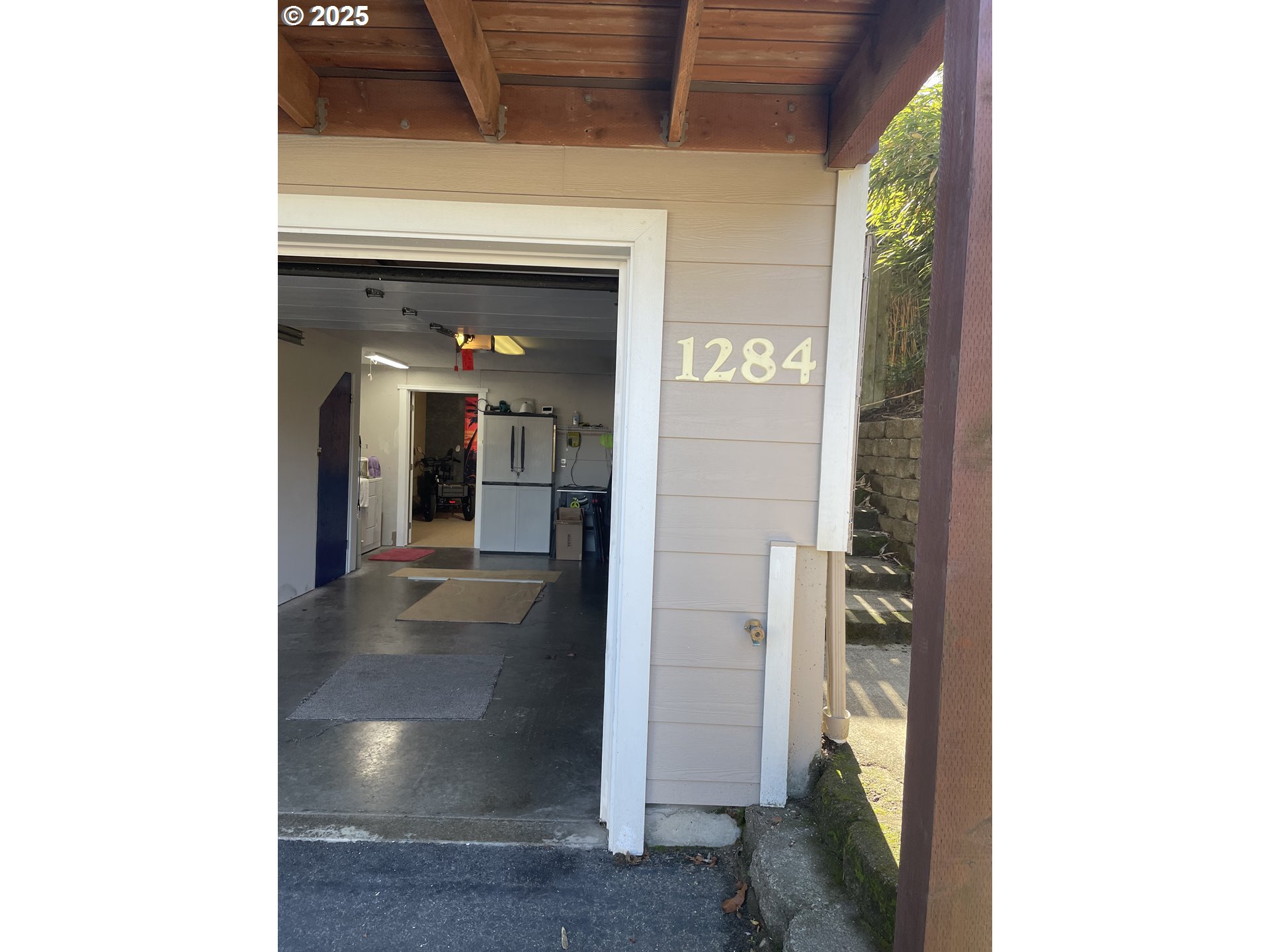 1284 NW 15TH ST