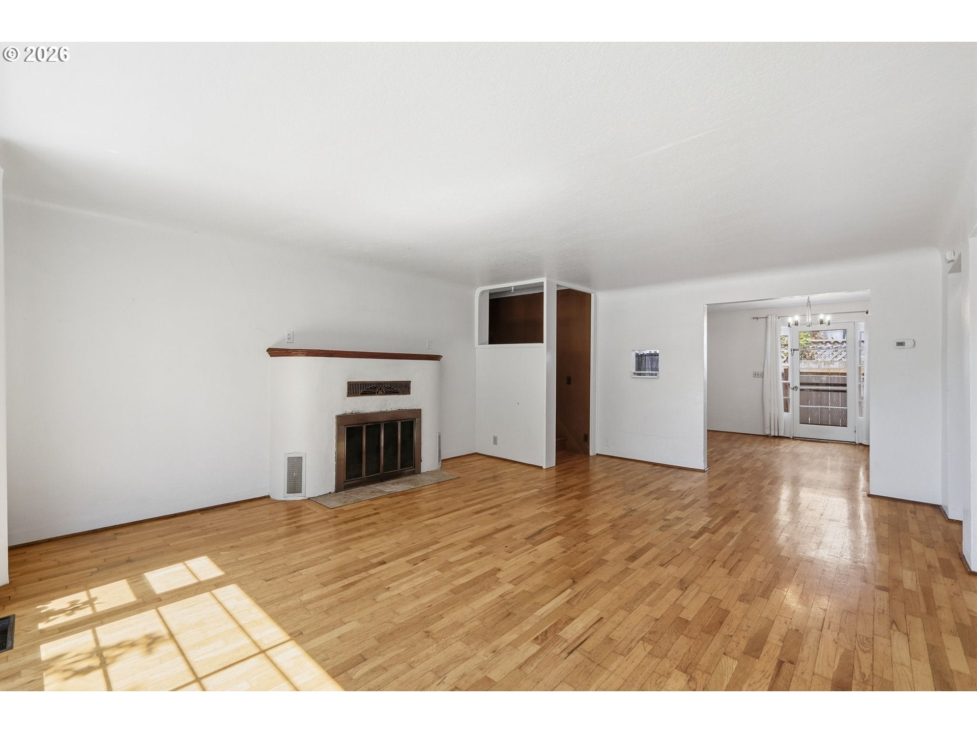 805 E 29TH AVE