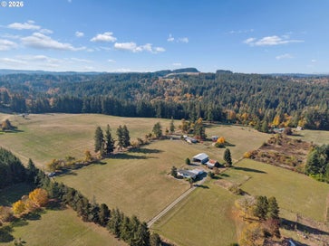 19115 S RIDGE RD Oregon City OR 97045