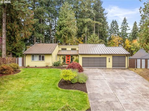 Photo of 1917 NE 60th St, Vancouver, WA 98665 (MLS # 233291058)