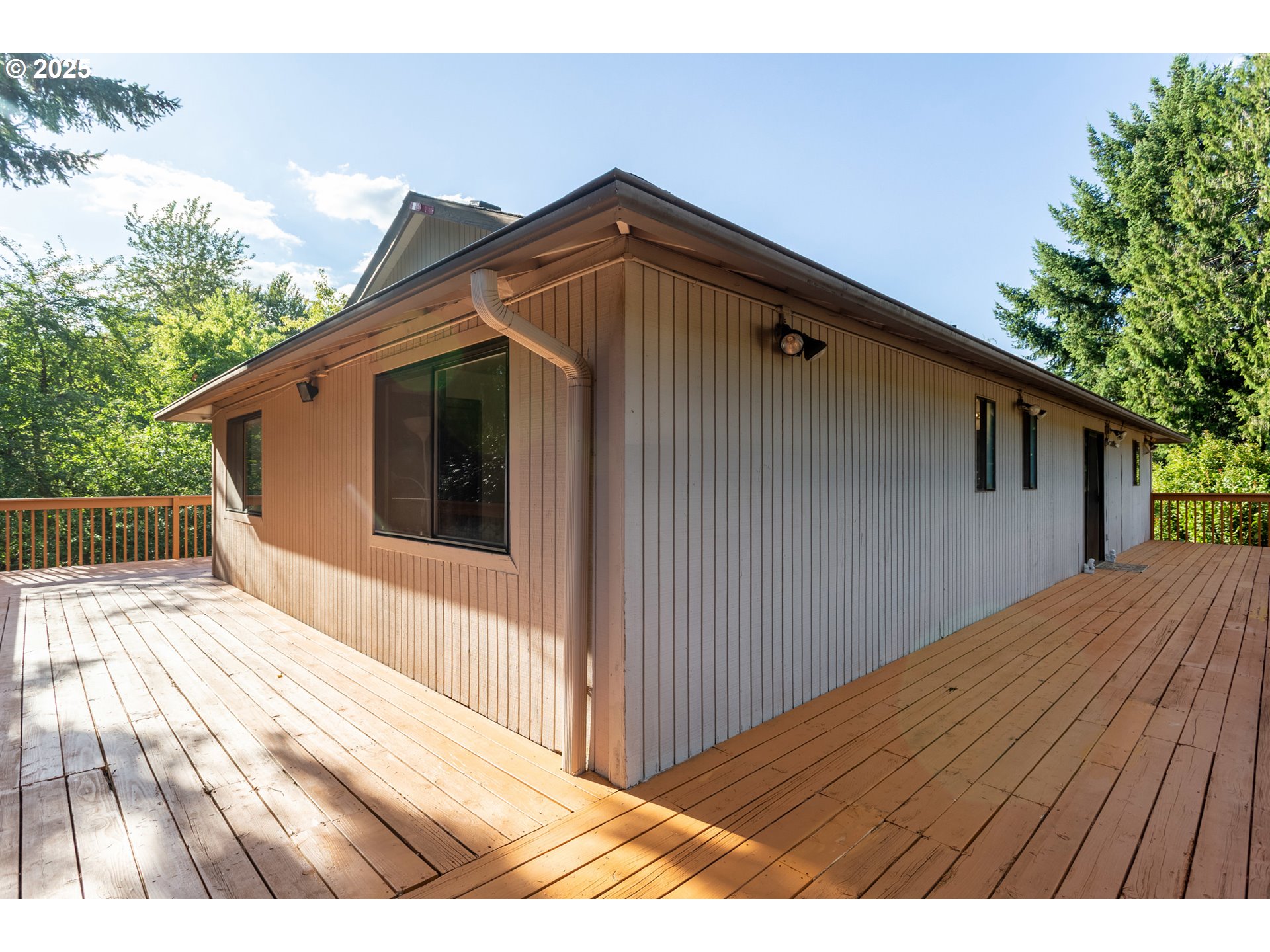 9402 SE TENINO CT