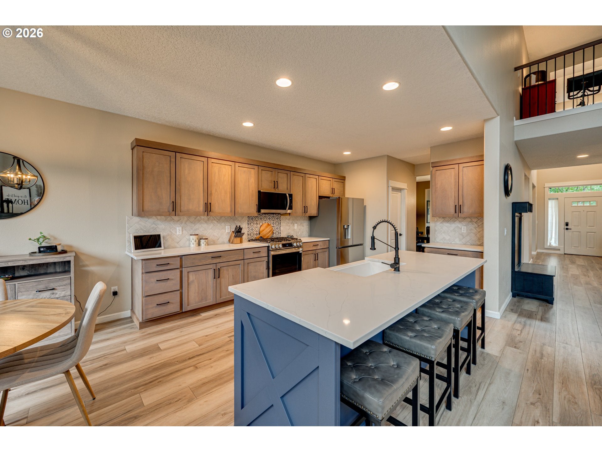 300 THISTLE CT