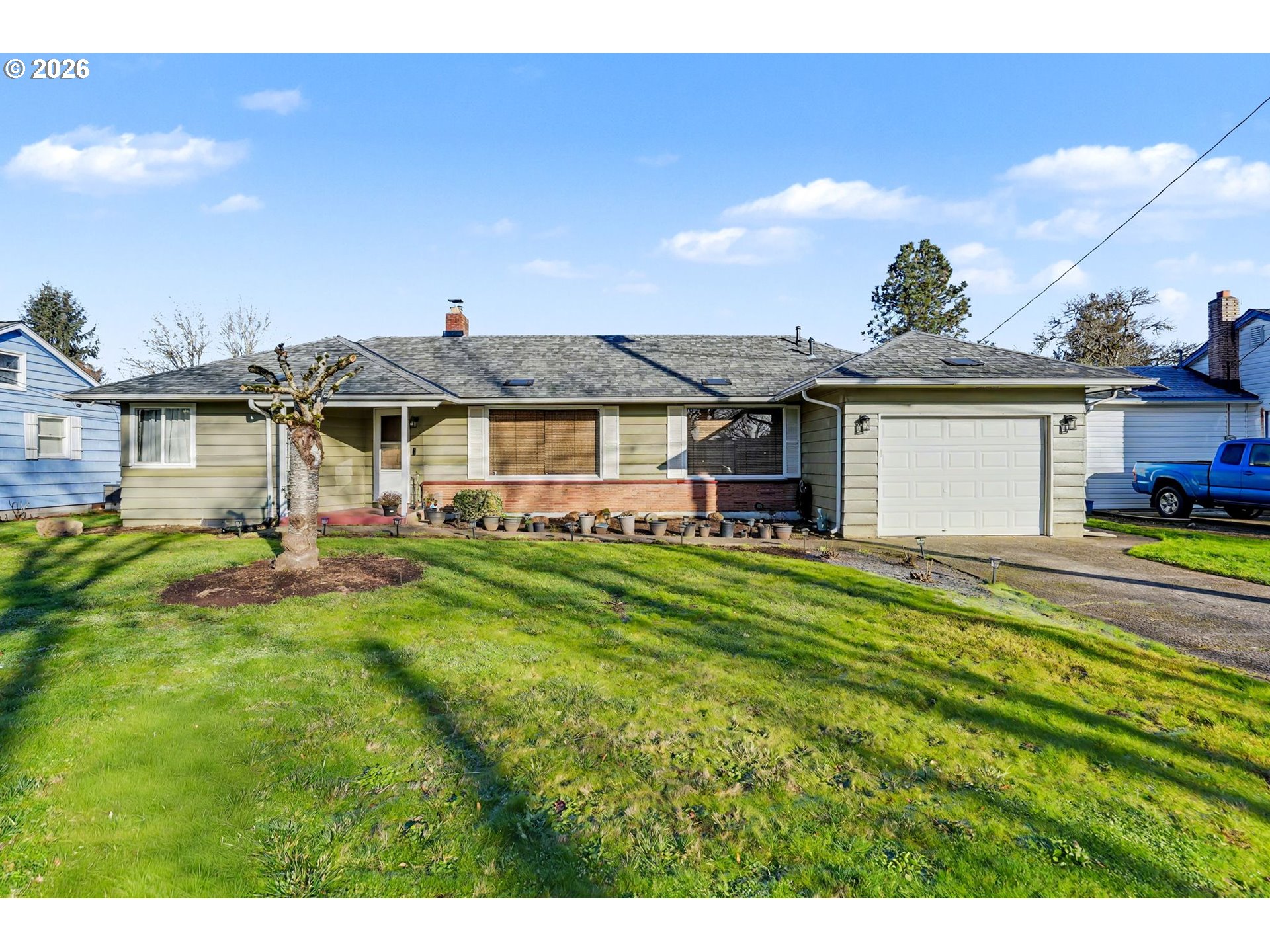 Photo 1 of 33 — 283 DELMAR DR, Salem, OR 97303