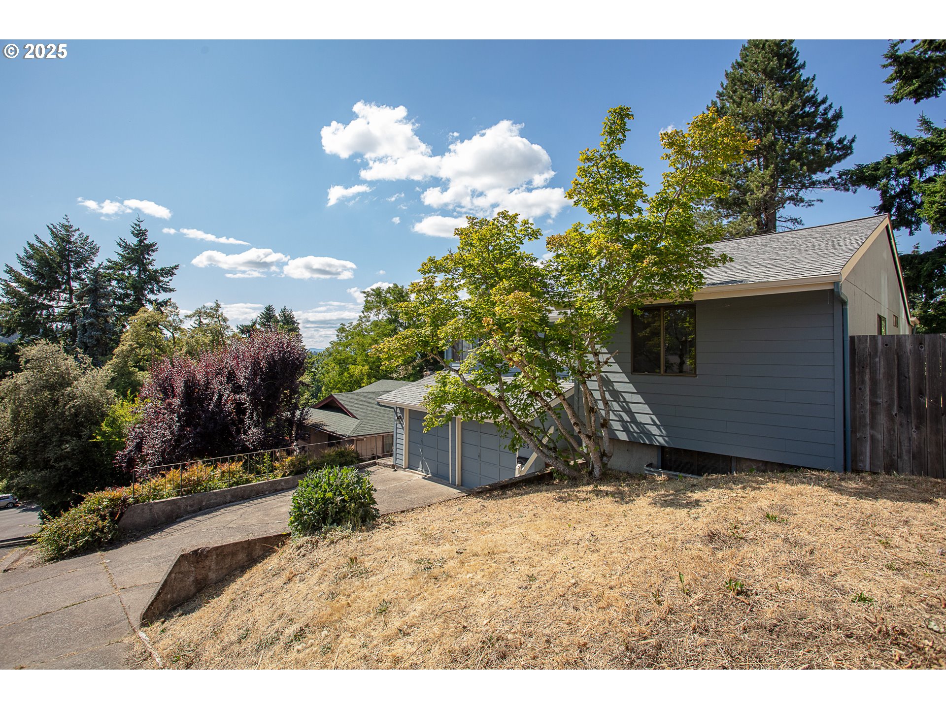 555 W 26TH AVE