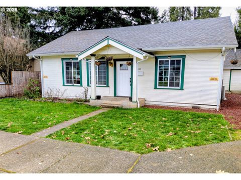 1327 ASH AVE Cottage Grove OR 97424