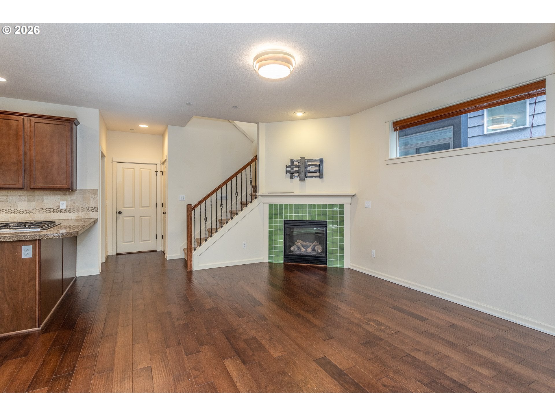 925 SW MOZART TER