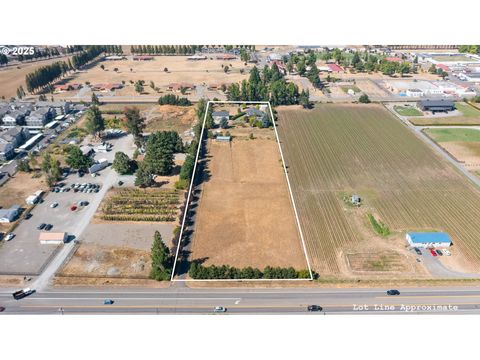 2225 MOLALLA RD Woodburn OR 97071