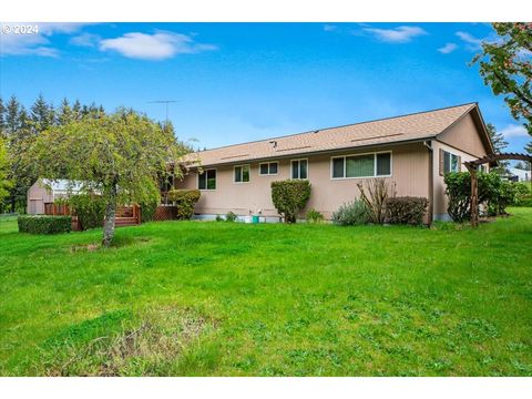 A home in Estacada