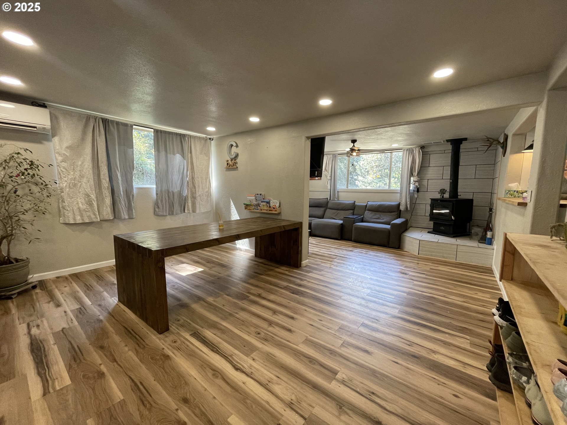 53621 WEEKLY CREEK RD