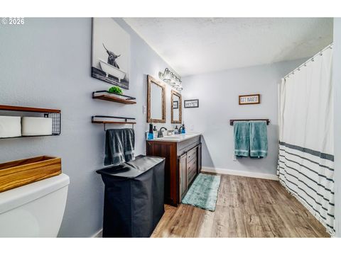 Tiny photo for 31510 Camas Swale Rd, Creswell, OR 97426 (MLS # 444862577)