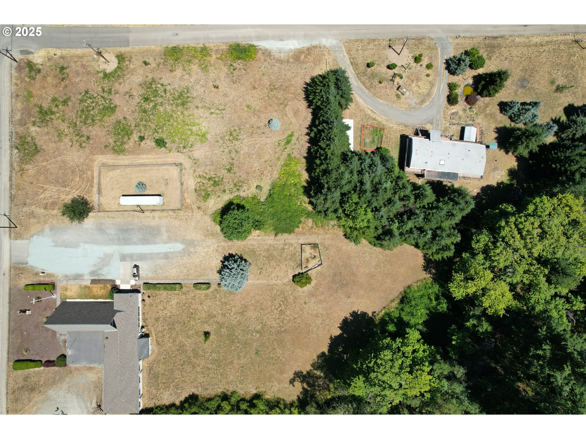 438 N OLD PACIFIC HWY