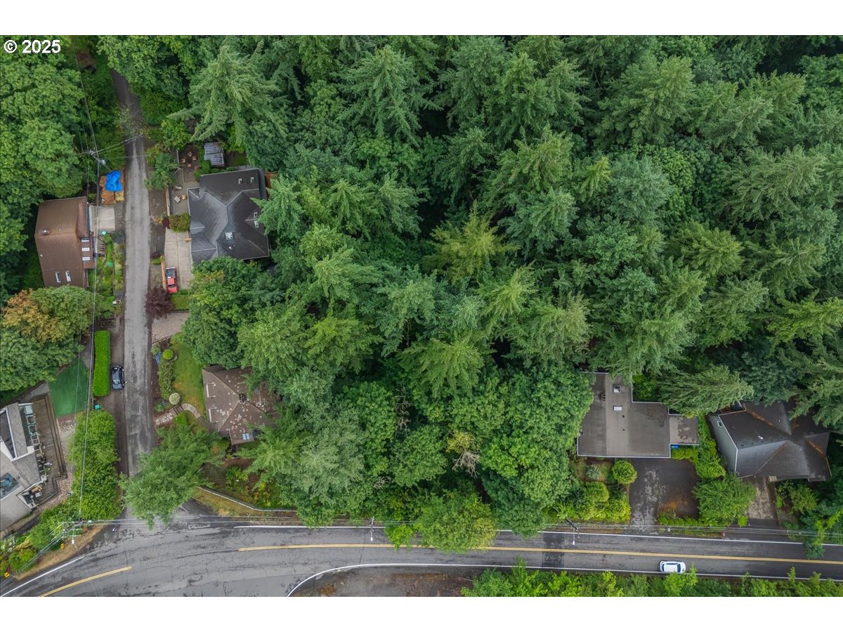 906 SW SKYLINE BLVD