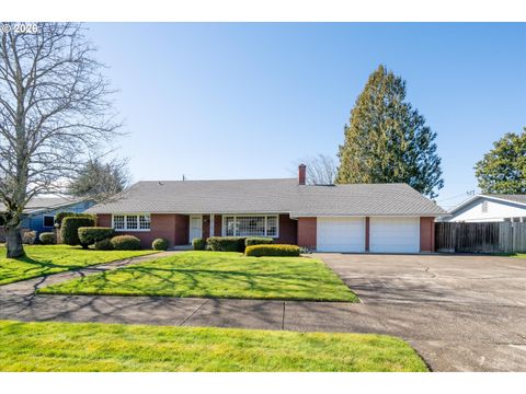 2774 Sarah LN Eugene OR 97408