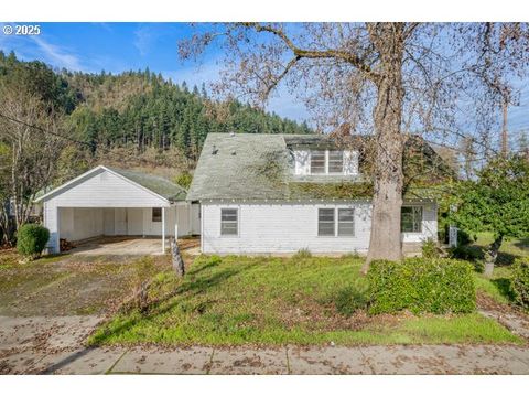 412 GARDNER AVE Drain OR 97435