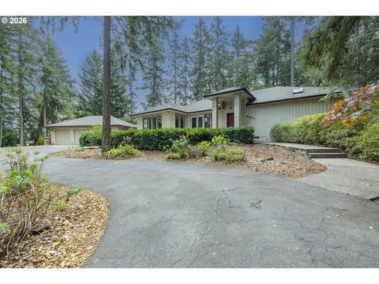 2650 BOWMONT DR, EUGENE, OR 97405 - Image f160b29b8d1fbadf2b229a75de27fd1a/22076675