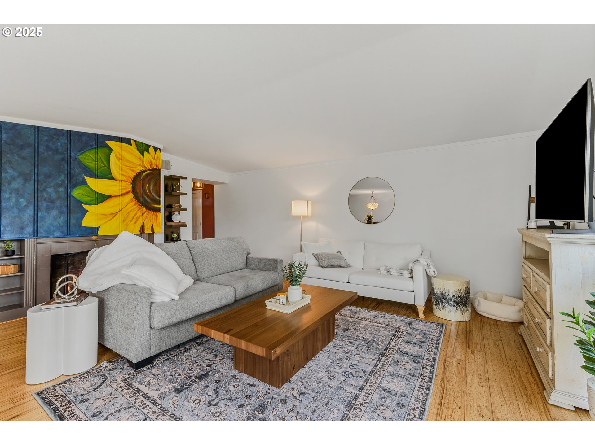 206 FARVIEW DR