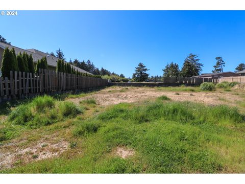 765 Edwards Coos Bay OR 97420