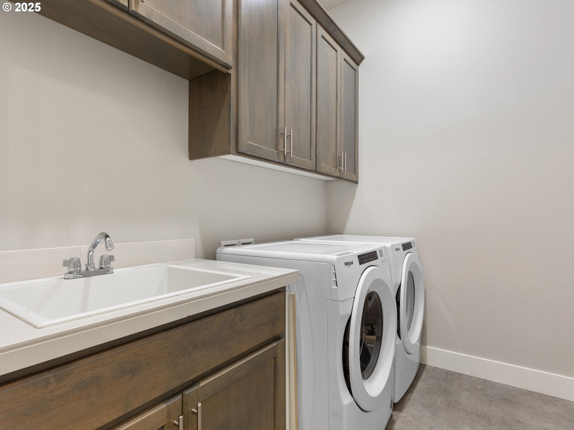 Brush Prairie, Washington 98606, United States, 3 Bedrooms Bedrooms, ,3 BathroomsBathrooms,Residential,Pending,204802