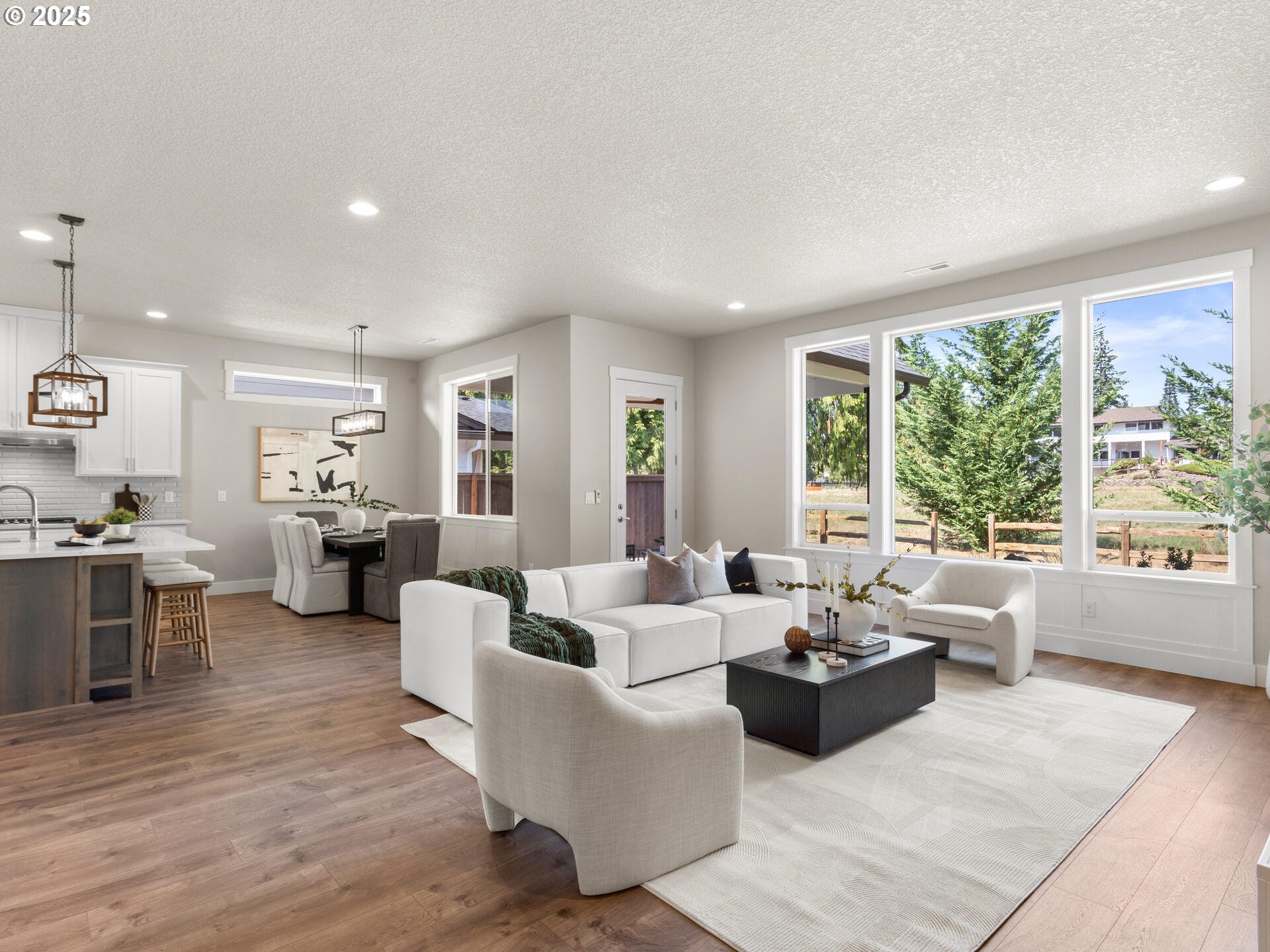 Brush Prairie, Washington 98606, United States, 3 Bedrooms Bedrooms, ,3 BathroomsBathrooms,Residential,Pending,204802