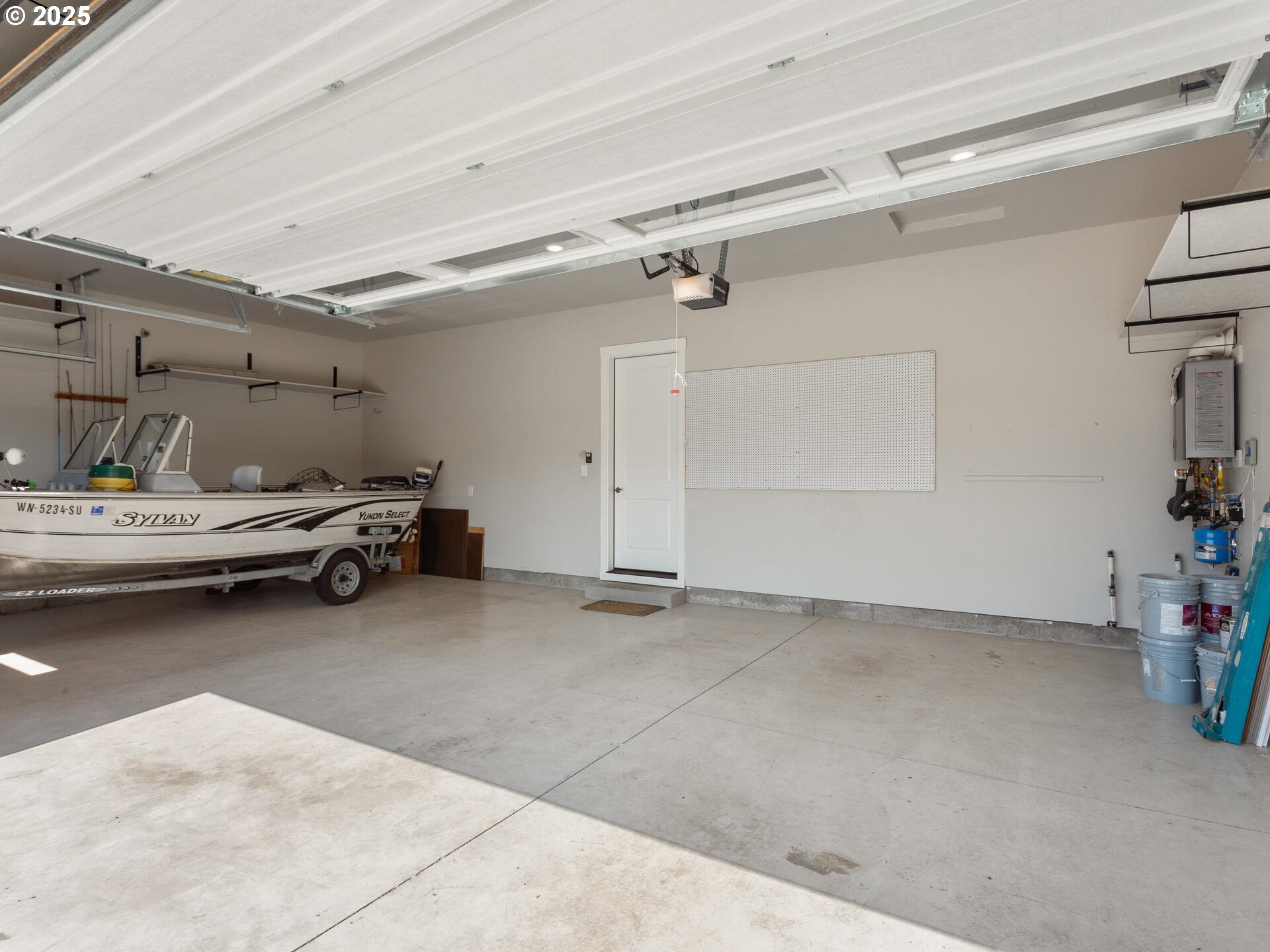 Brush Prairie, Washington 98606, United States, 3 Bedrooms Bedrooms, ,3 BathroomsBathrooms,Residential,Pending,204802