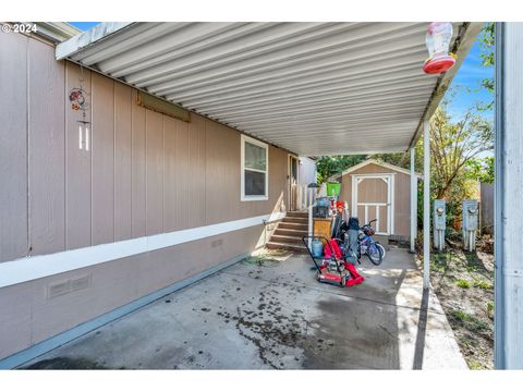 A home in Keizer