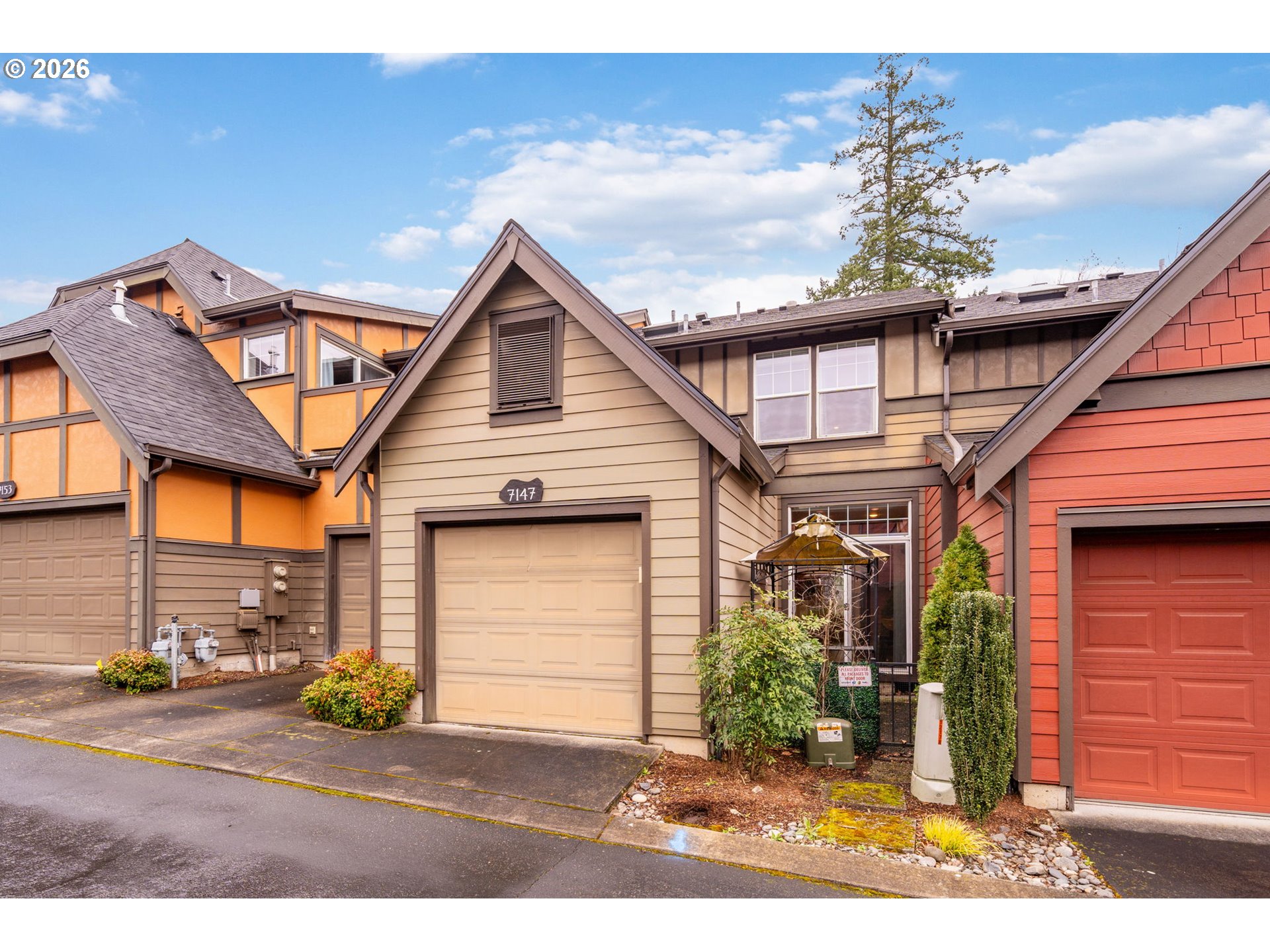 7147 NE ROCKY BROOK ST