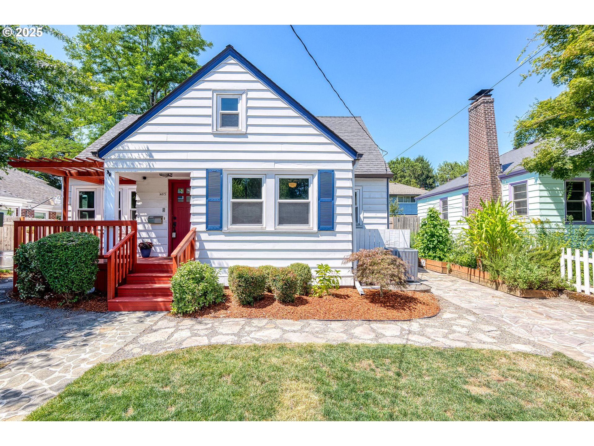 405 SE 32ND AVE