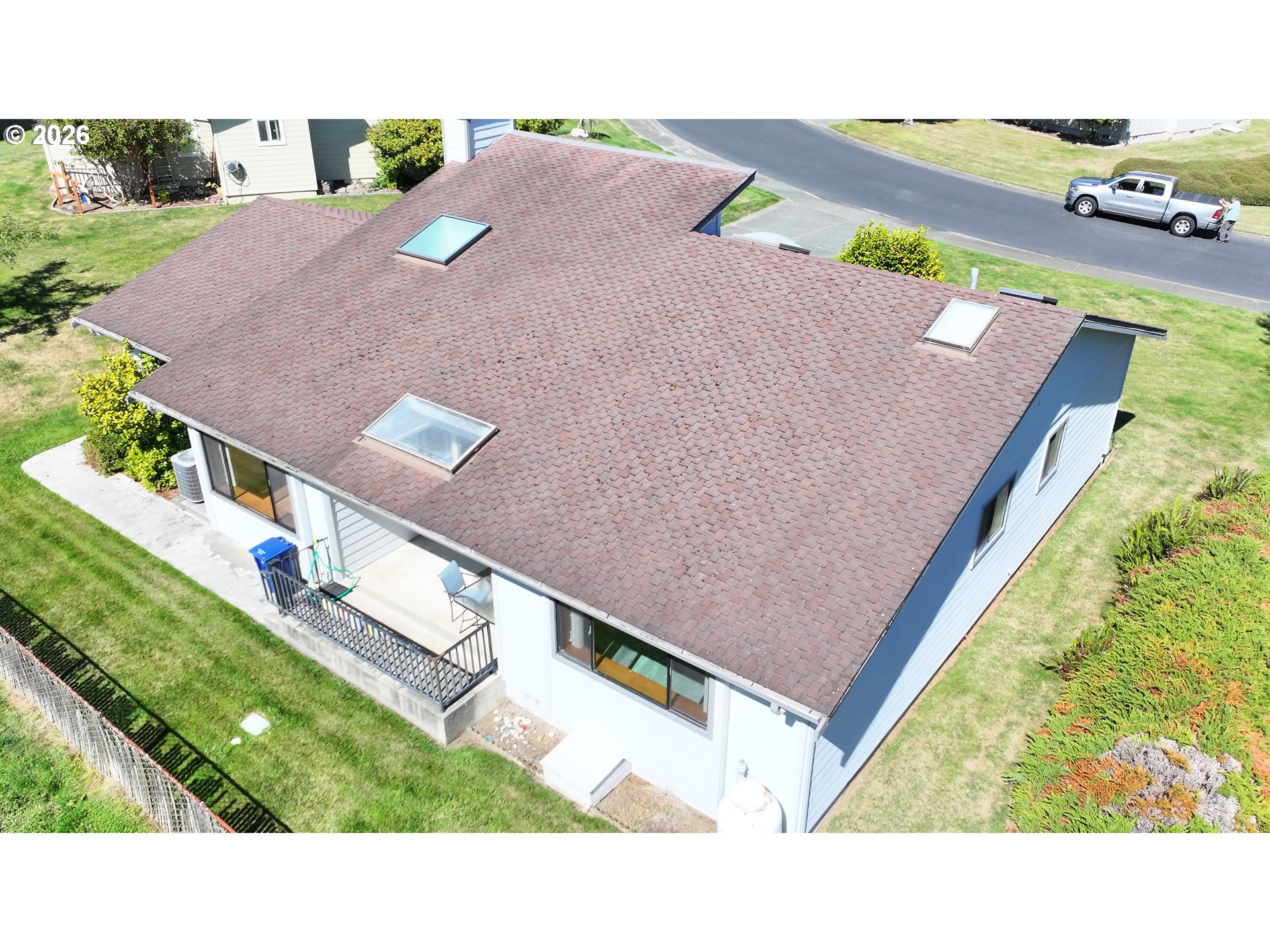 821 BROOKHAVEN DR