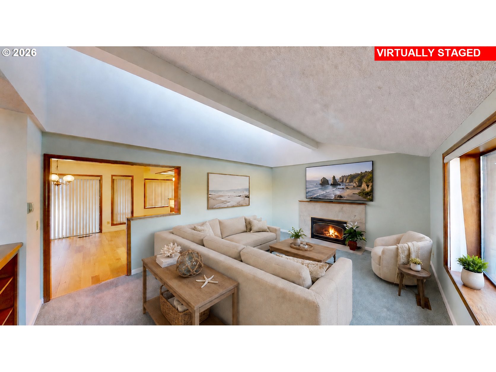 821 BROOKHAVEN DR