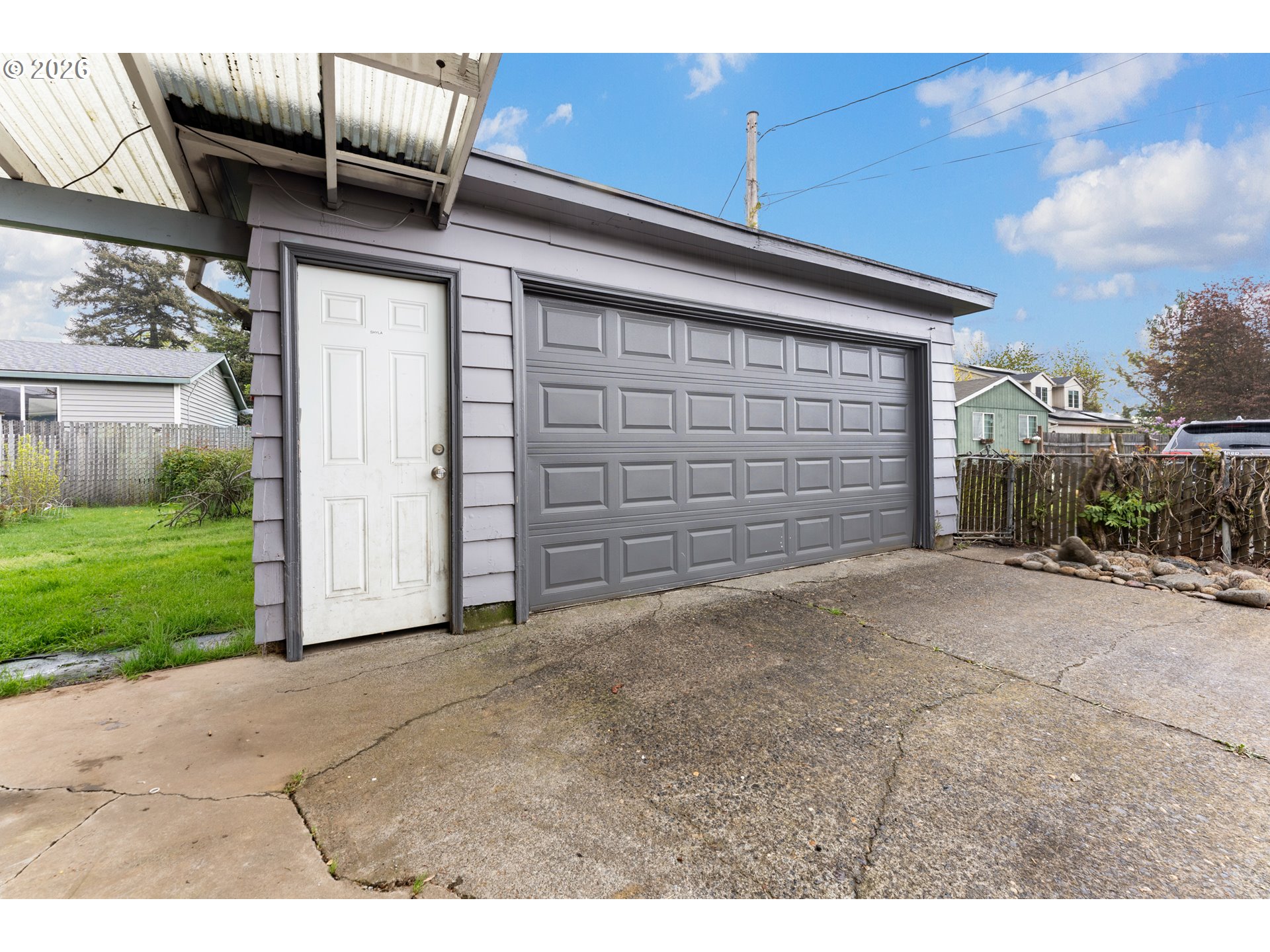 7611 SE HENDERSON ST