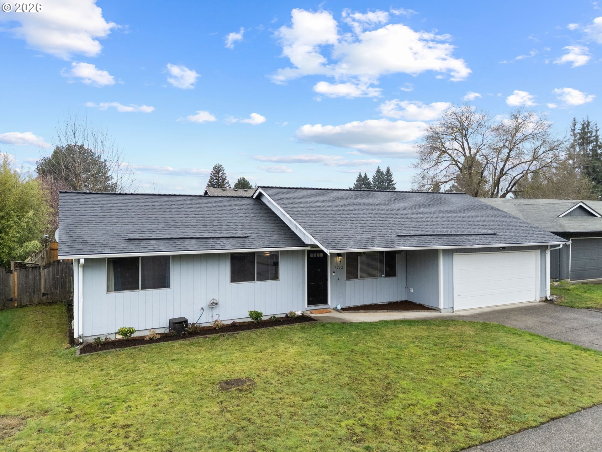 Photo 1 of 44 — 3712 NE 135TH AVE, Vancouver, WA 98682