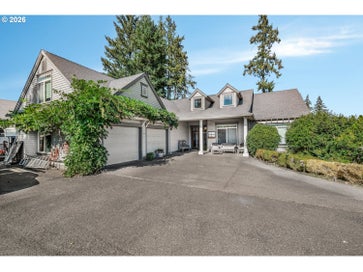 30683 S HIGHWAY 213 Molalla OR 97038