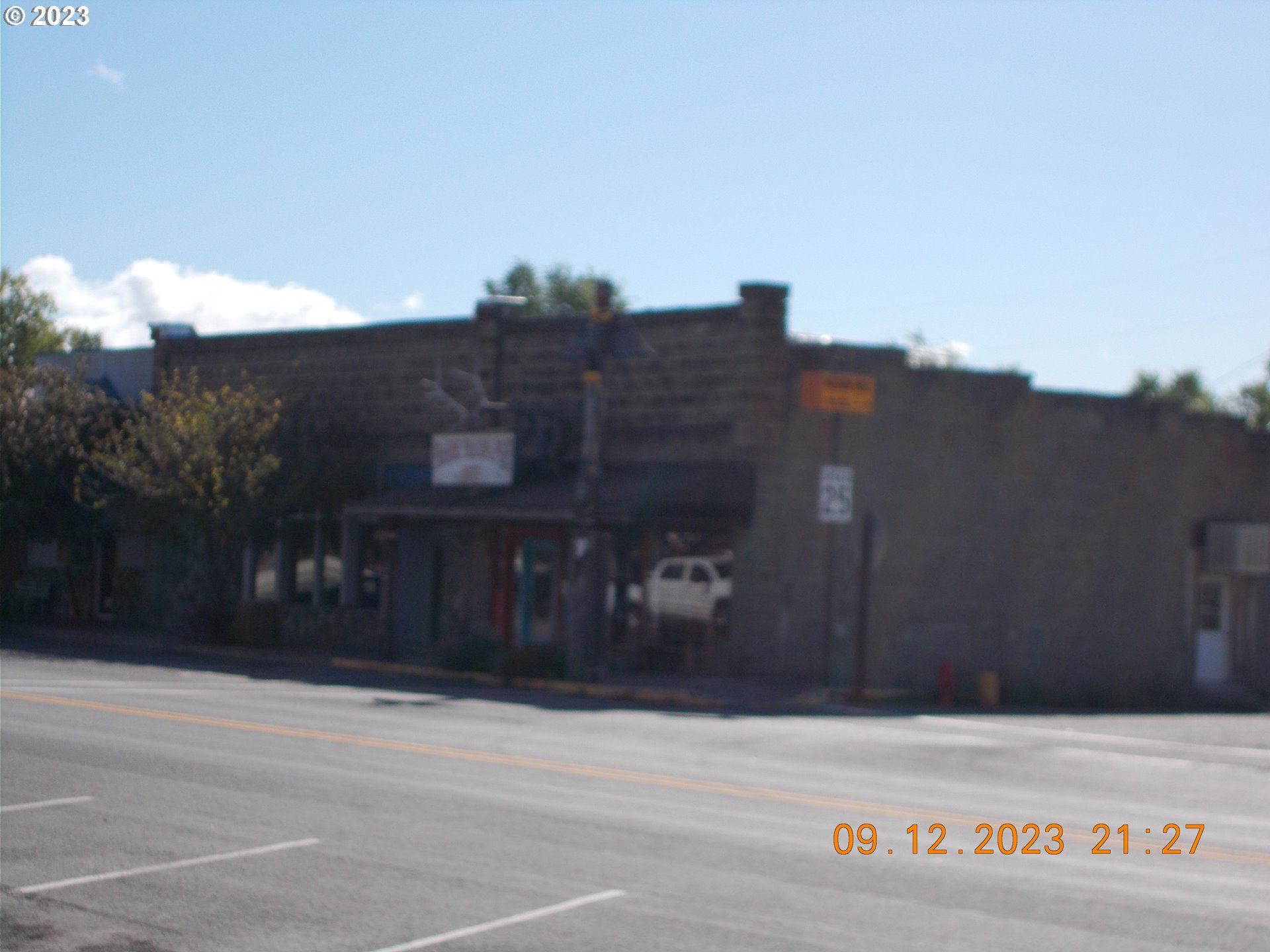 147 SW FRONT ST