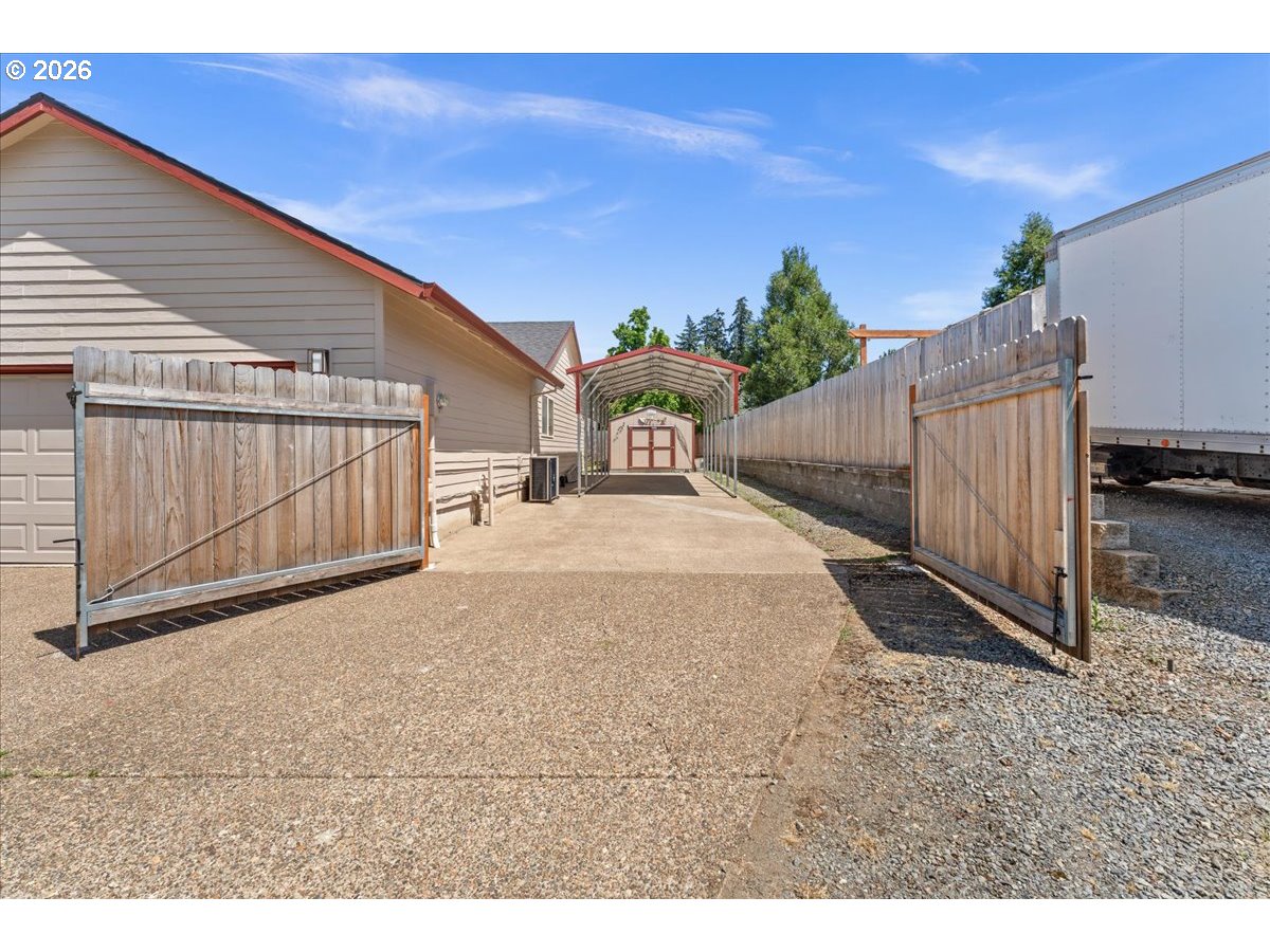 20014 AUGUSTA DR