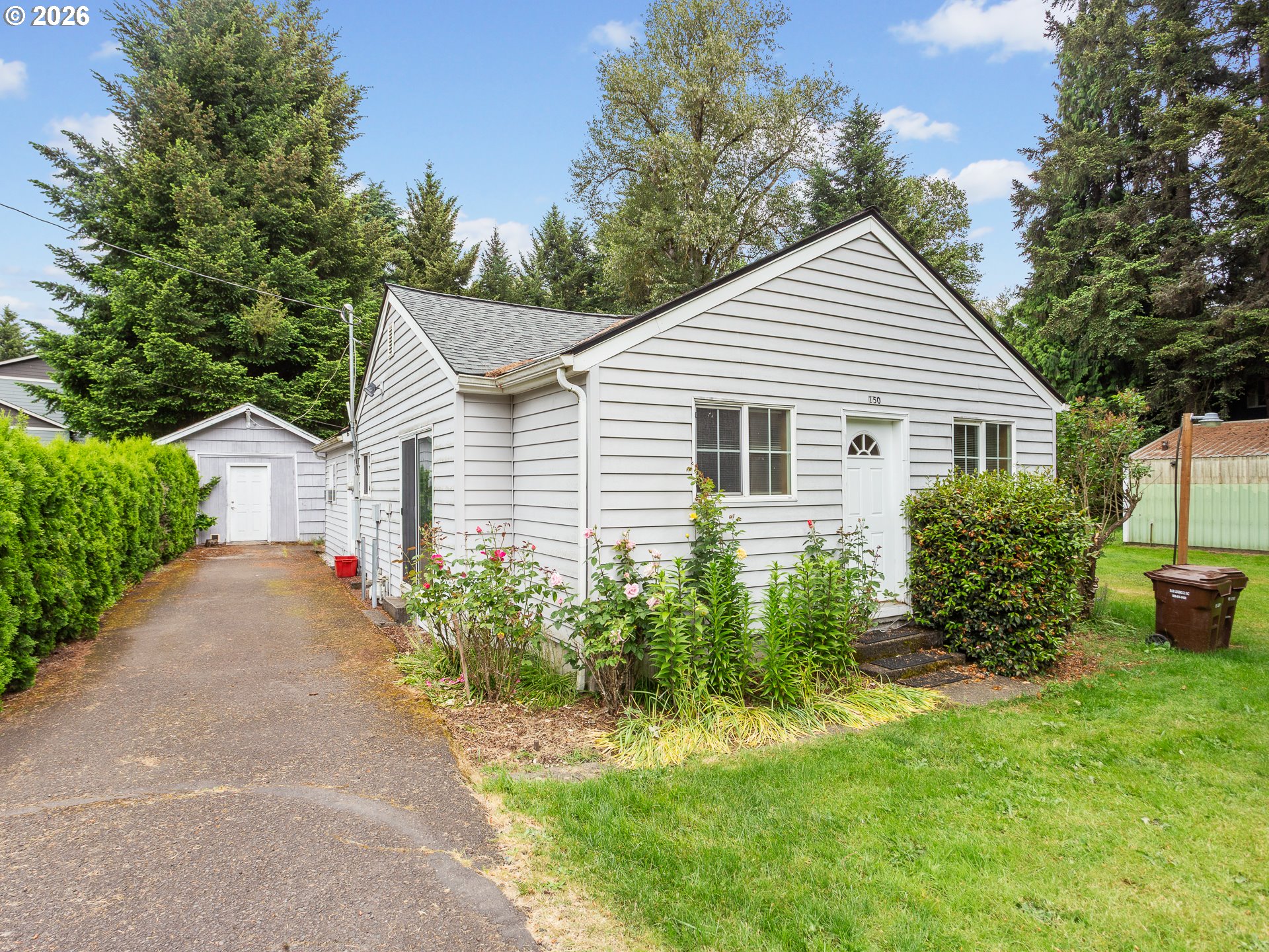 150 RIVER LN