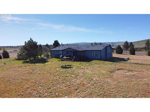 A home in Goldendale