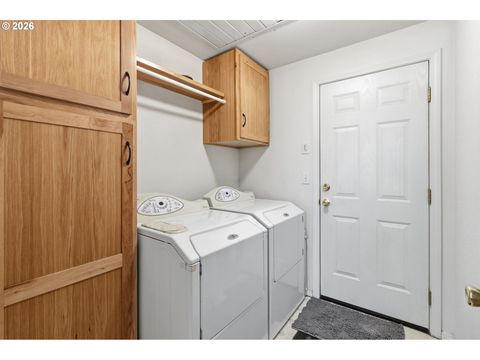 Tiny photo for 1137 Ash Grove Loop, Creswell, OR 97426 (MLS # 275324896)