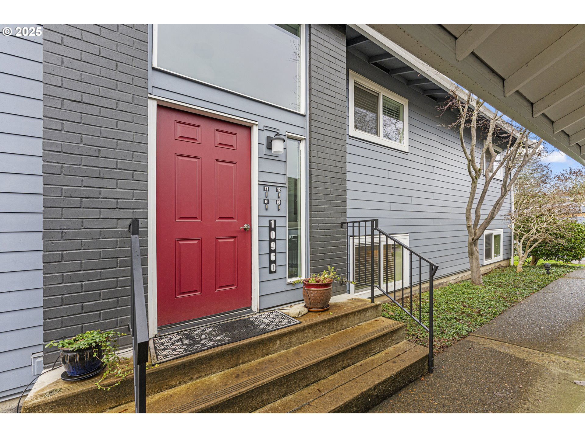 10960 SW MEADOWBROOK DR 10