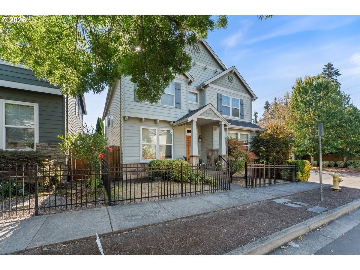 111 NE PORTO WAY