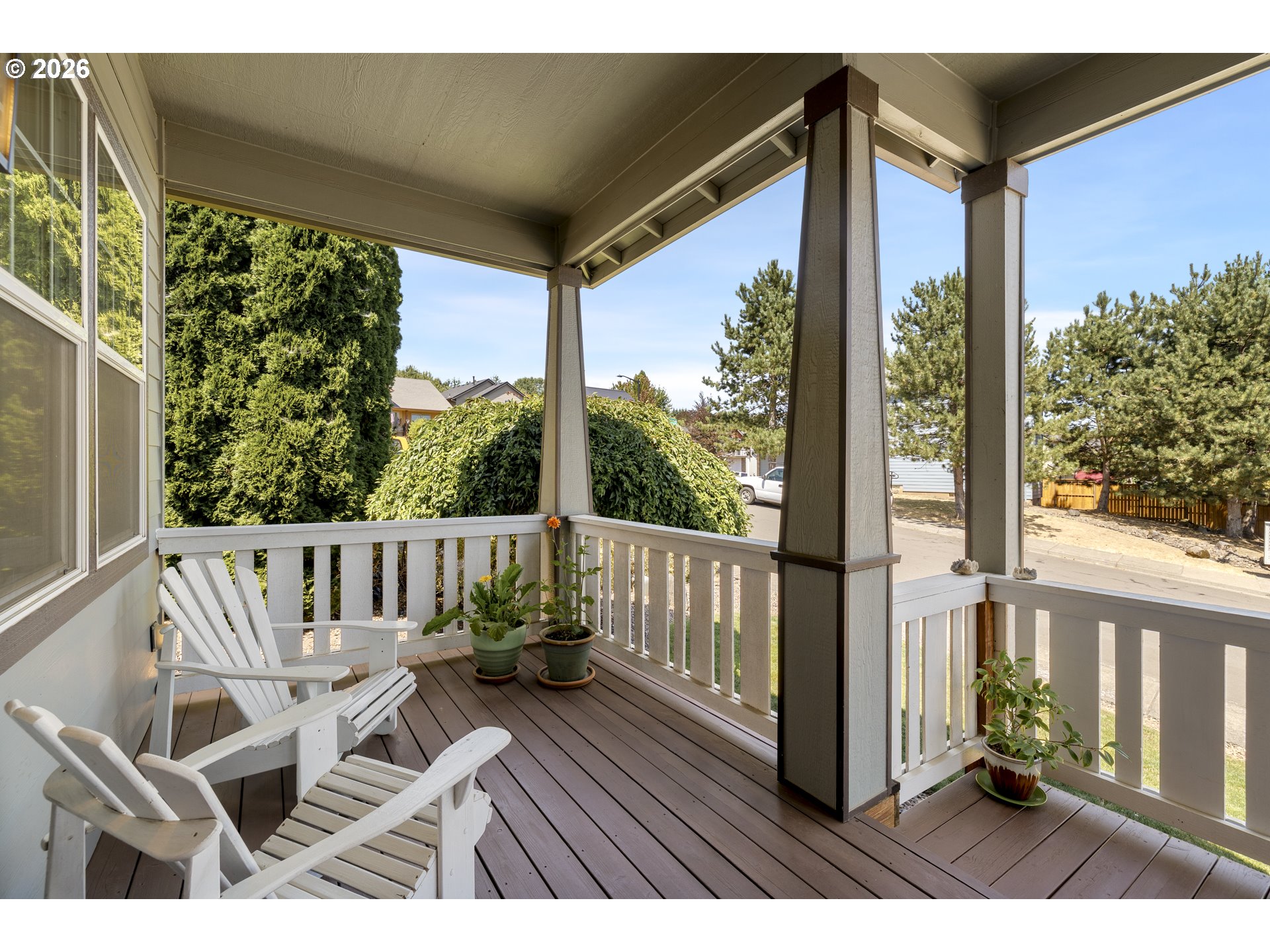 1010 SW FALCON CREST DR