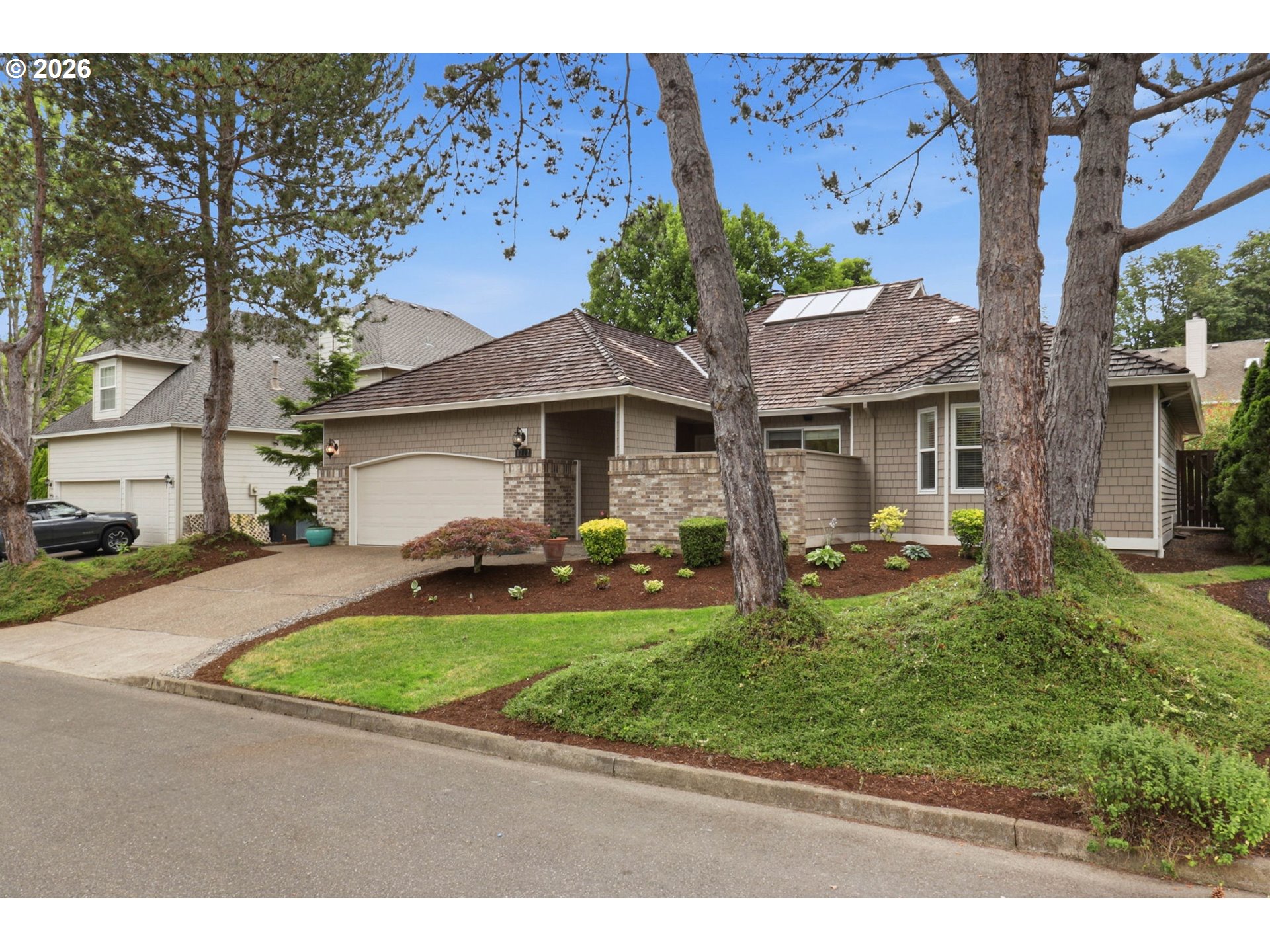 1712 NW CAXTON CT