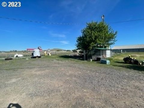 A home in Goldendale