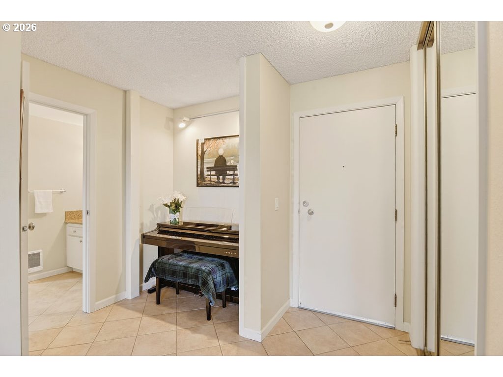 5575 E EVERGREEN BLVD 4307