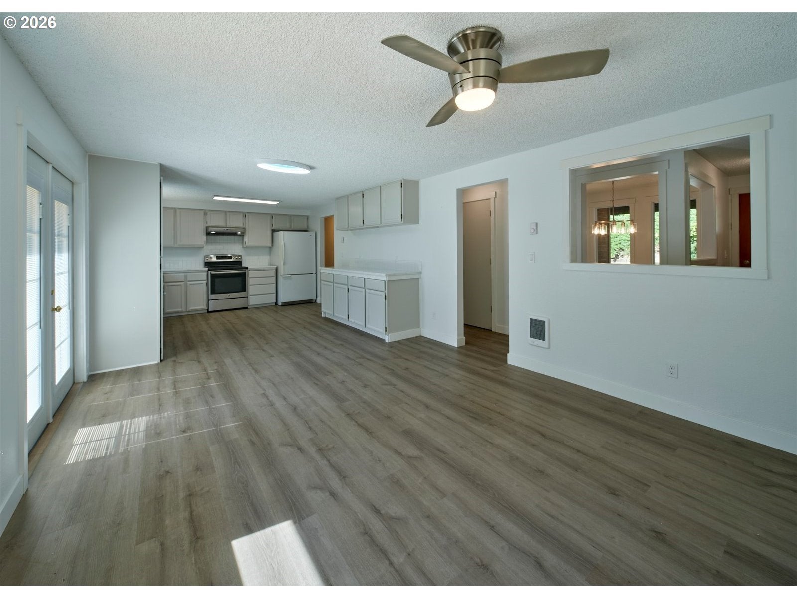 209 SUNSET DR