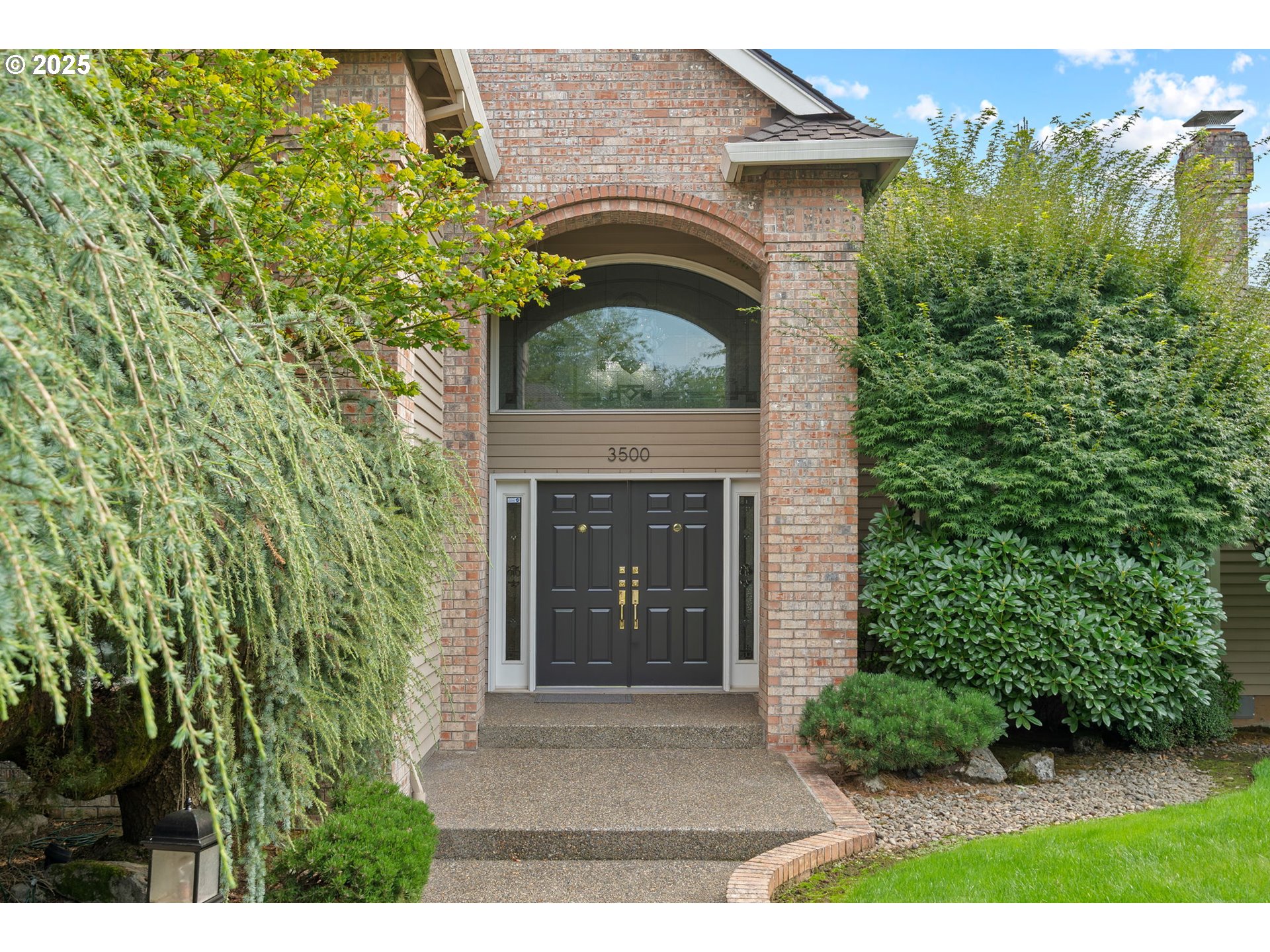 3500 Riverknoll WAY