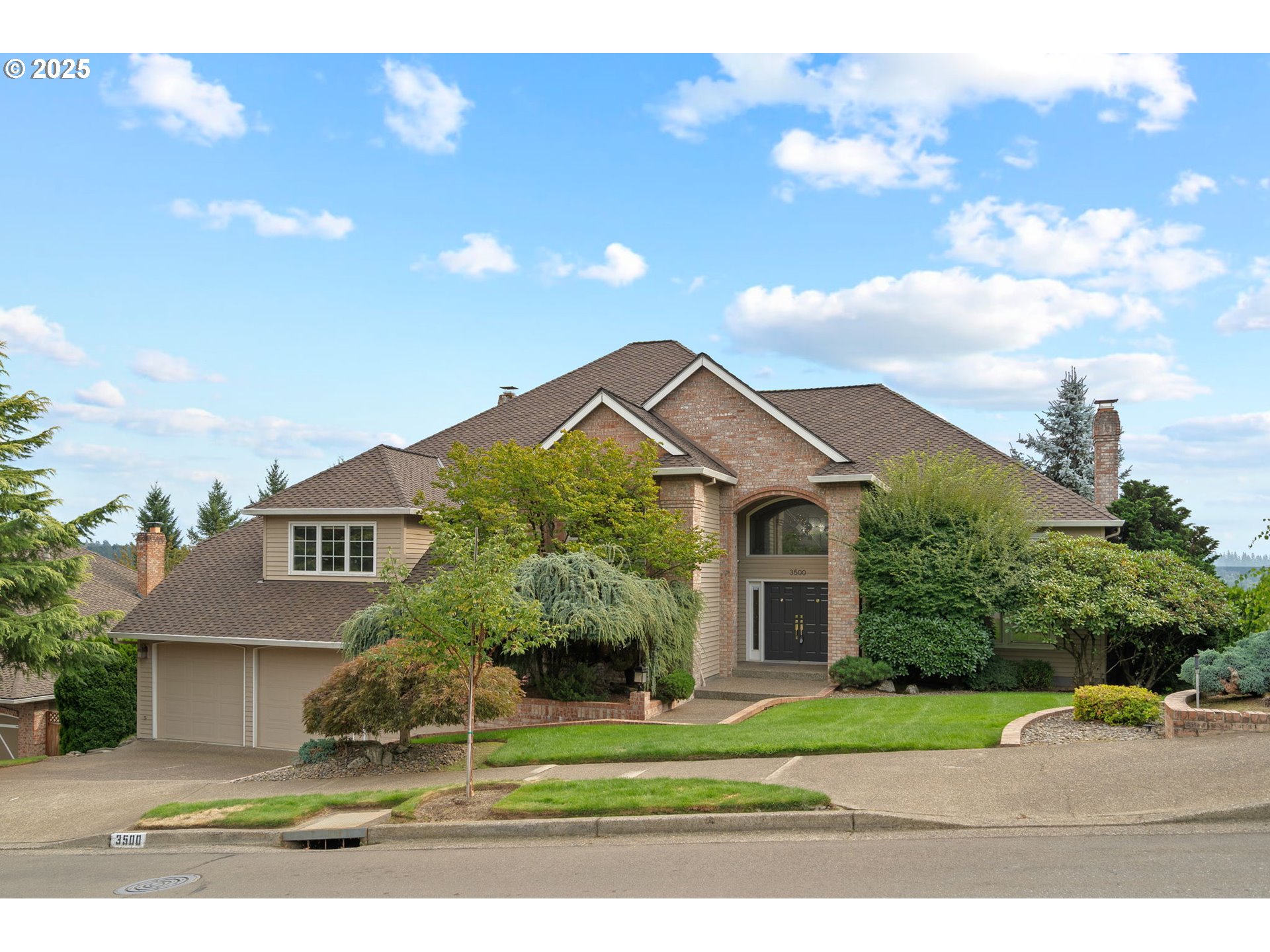 3500 Riverknoll WAY