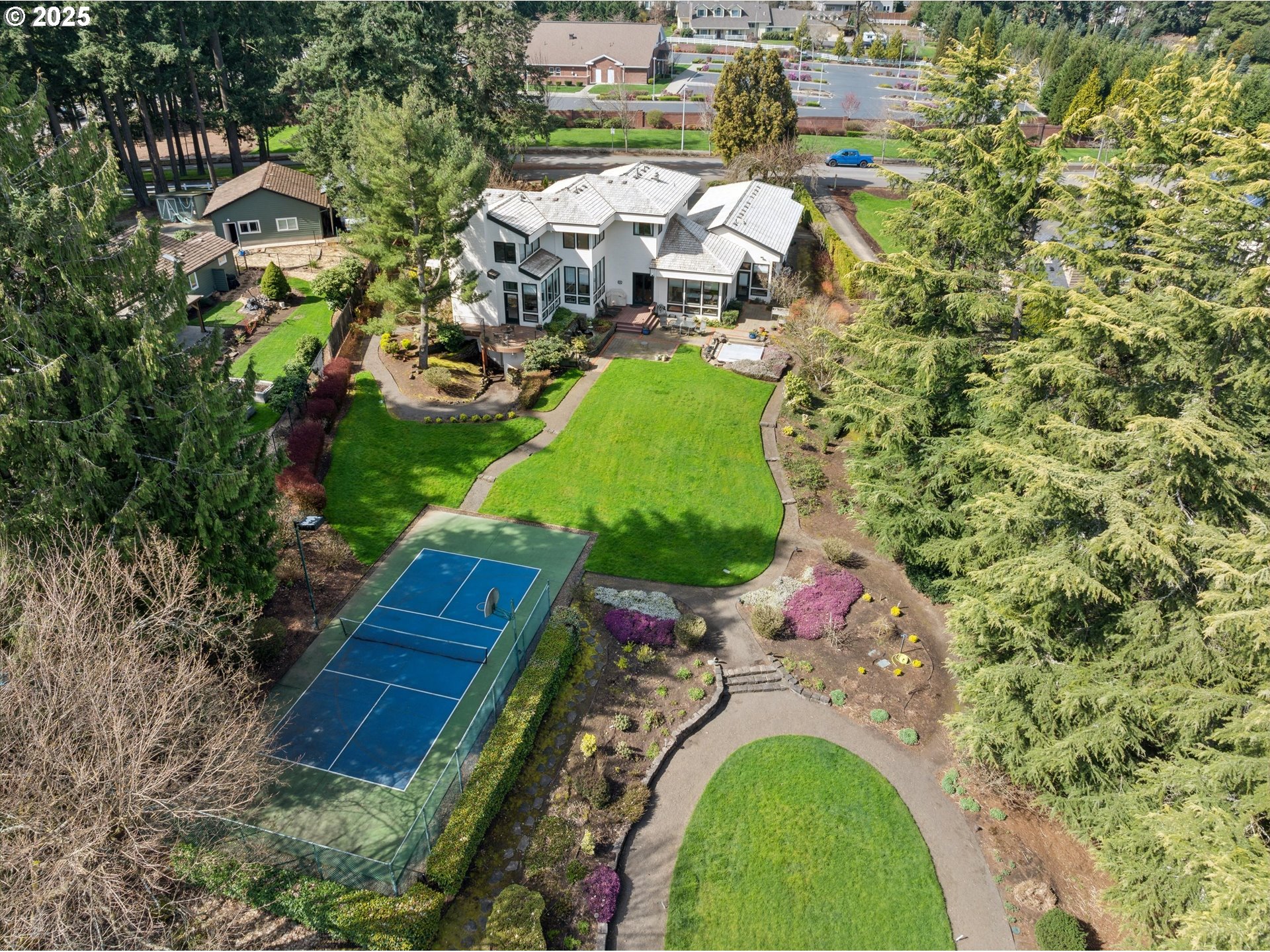 21950 SHANNON LN
